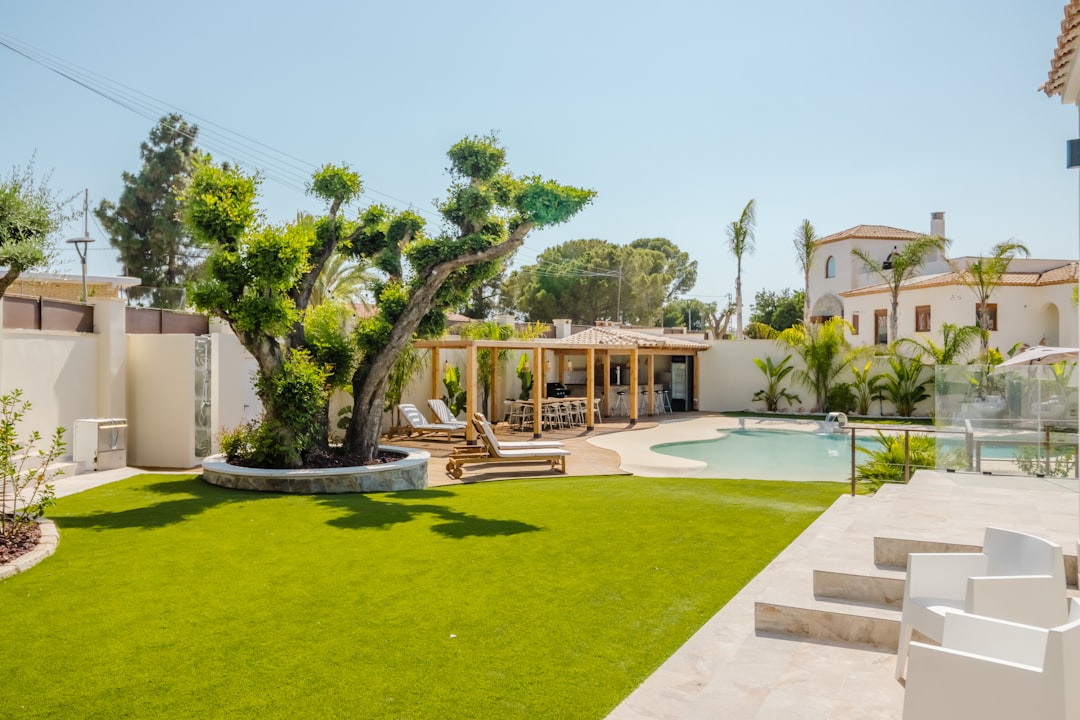 Paysagiste à Casablanca et Marrakech — jardin aménagé d'une villa